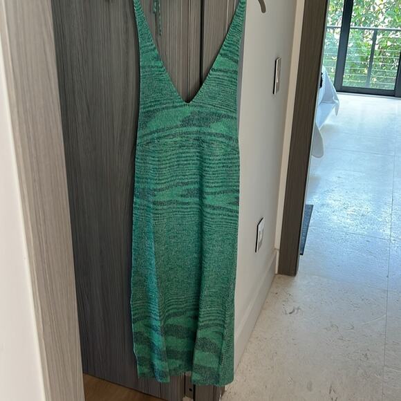 NWT $148 REVOLVE RUMORED Riptide knit midi halter dress emerald M - Picture 3 of 12